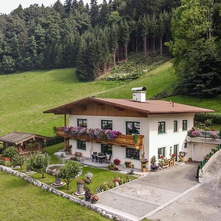 Haus Am Waldrand Apartman Hopfgarten im Brixental Kültér fotó